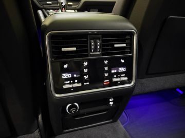 Porsche Cayenne Coupé 3.0 E-Hybrid-SPORT DESIGN-PANORAMA-18 WEGS-INNODRIVE-STOELV