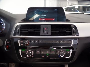 BMW 2 Serie Cabrio 218i High Executive Xenon, Leder, Stoelverwarming, Cruise 