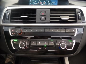 BMW 2 Serie Cabrio 218i High Executive Xenon, Leder, Stoelverwarming, Cruise 