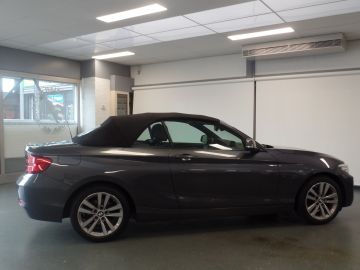 BMW 2 Serie Cabrio 218i High Executive Xenon, Leder, Stoelverwarming, Cruise 
