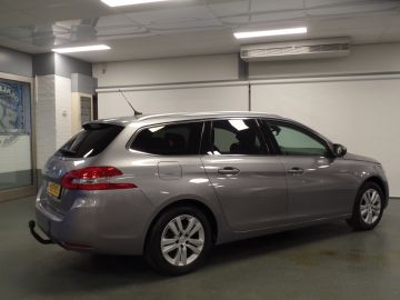 Peugeot 308 SW 1.2 PureTech Blue Lease Premium, Automaat!! Full options, Navi