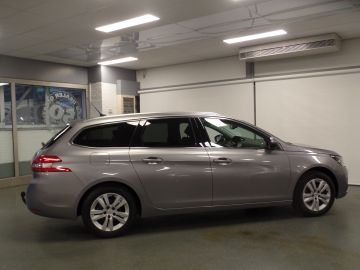 Peugeot 308 SW 1.2 PureTech Blue Lease Premium, Automaat!! Full options, Navi