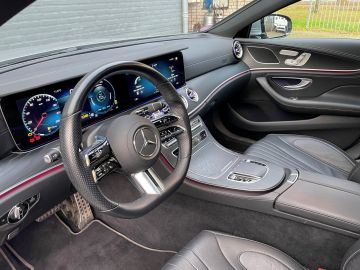 Mercedes-Benz CLS 450 4MATIC AMG Line - Distronic - Apple carplay - Schuifkanteldak