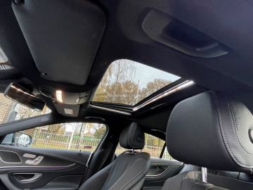 Mercedes-Benz CLS 450 4MATIC AMG Line - Distronic - Apple carplay - Schuifkanteldak