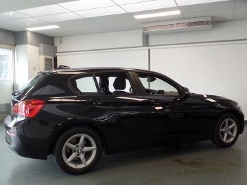 BMW 1 Serie 116i Corporate Lease Executive 5Drs, Zwart leder, Navigatie, Elek