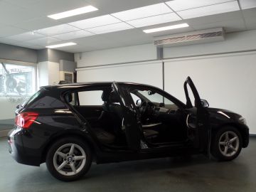 BMW 1 Serie 116i Corporate Lease Executive 5Drs, Zwart leder, Navigatie, Elek