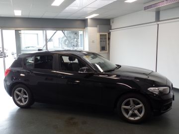 BMW 1 Serie 116i Corporate Lease Executive 5Drs, Zwart leder, Navigatie, Elek