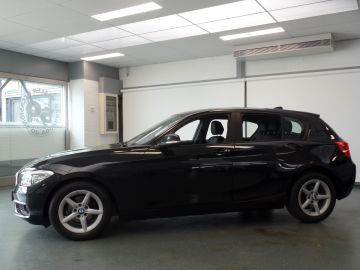 BMW 1 Serie 116i Corporate Lease Executive 5Drs, Zwart leder, Navigatie, Elek