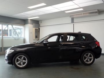 BMW 1 Serie 116i Corporate Lease Executive 5Drs, Zwart leder, Navigatie, Elek