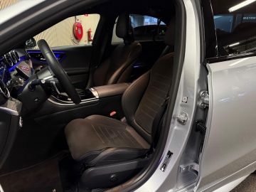 Mercedes-Benz C-Klasse 300e AMG STYLING-MEMORY-NIGHT-SFEERVERLICHTING-CARPLAY-ZEER COMPL