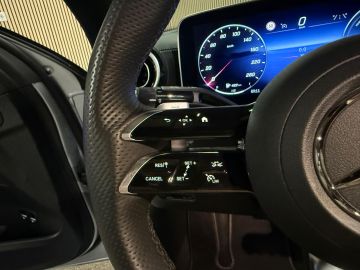 Mercedes-Benz C-Klasse 300e AMG STYLING-MEMORY-NIGHT-SFEERVERLICHTING-CARPLAY-ZEER COMPL