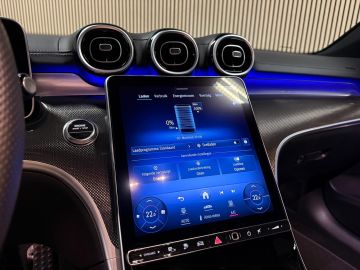 Mercedes-Benz C-Klasse 300e AMG STYLING-MEMORY-NIGHT-SFEERVERLICHTING-CARPLAY-ZEER COMPL