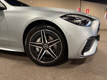 Mercedes-Benz C-Klasse 300e AMG STYLING-MEMORY-NIGHT-SFEERVERLICHTING-CARPLAY-ZEER COMPL