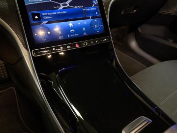 Mercedes-Benz C-Klasse 300e AMG STYLING-MEMORY-NIGHT-SFEERVERLICHTING-CARPLAY-ZEER COMPL