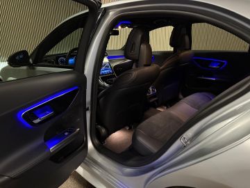 Mercedes-Benz C-Klasse 300e AMG STYLING-MEMORY-NIGHT-SFEERVERLICHTING-CARPLAY-ZEER COMPL