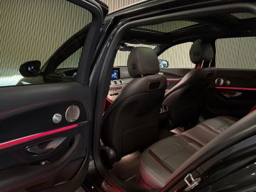 Mercedes-Benz E-Klasse Estate AMG 53 4 MATIC-PANORAMA-AIRMATIC-SOUND-CAMERA-TREKHAAK-COM
