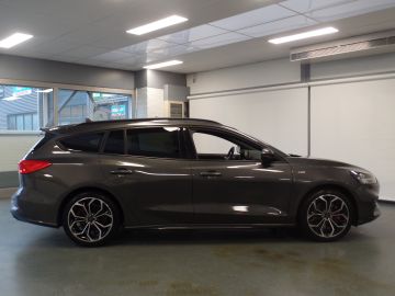 Ford Focus Wagon 1.0 EcoBoost ST Line X Business 125pk!!, Clima controle, Cr