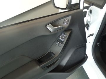 Ford Fiesta 1.1 Trend, 5drs Navigatie, Airco, Elek ramen/spiegels, Pdc, Lm ve