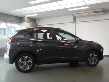 Hyundai Kona 1.6 GDI HEV Comfort, Automaat, Navigatie, Achteruitrijcamera, Cru