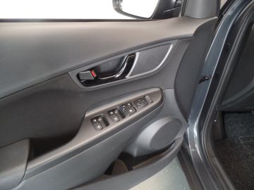 Hyundai Kona 1.6 GDI HEV Comfort, Automaat, Navigatie, Achteruitrijcamera, Cru