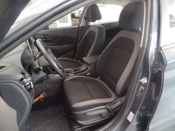 Hyundai Kona 1.6 GDI HEV Comfort, Automaat, Navigatie, Achteruitrijcamera, Cru