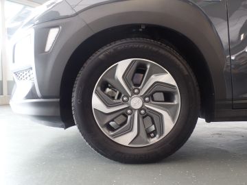 Hyundai Kona 1.6 GDI HEV Comfort, Automaat, Navigatie, Achteruitrijcamera, Cru