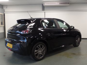 Peugeot 208 1.2 PureTech Active Pack Navigatie, Cruise controle, Airco, Elek 