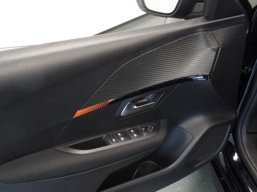Peugeot 208 1.2 PureTech Active Pack Navigatie, Cruise controle, Airco, Elek 