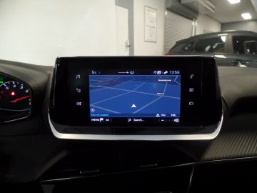 Peugeot 208 1.2 PureTech Active Pack Navigatie, Cruise controle, Airco, Elek 