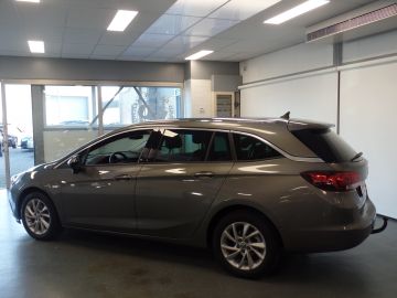 Opel Astra Sports Tourer 1.4 Innovation 140pk 1400kg trekgewicht, Navigatie,