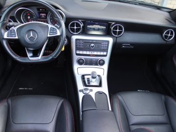 Mercedes-Benz SLC 180 AMG STYLING-PANORAMADAK-AIRSCARF-LED-NAVI-SFEERVERL.-COMPLEET