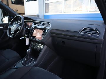 Volkswagen Tiguan 1.5 TSI ACT R-Line Pano, LED, Virtual Cockpit, Camera, Stoelverwa