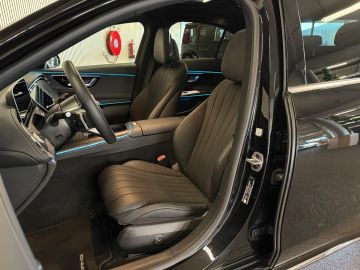 Mercedes-Benz E-Klasse 220D AMG STYLING-PANORAMA-MEMORY-DISTRONIC-360 CAMERA-ZEER COMPL.