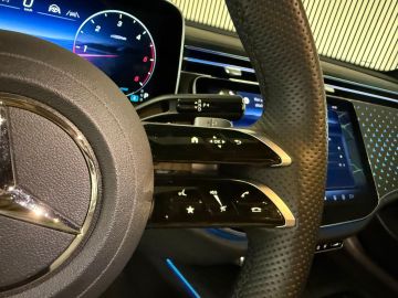 Mercedes-Benz E-Klasse 220D AMG STYLING-PANORAMA-MEMORY-DISTRONIC-360 CAMERA-ZEER COMPL.