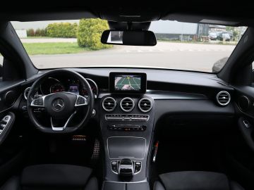 Mercedes-Benz GLC Coupé 250 4MATIC AMG Schuifdak, Trekhaak, 360° Camera, Stoelverwa