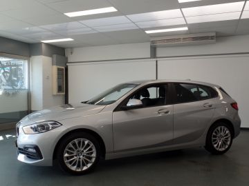 BMW 1 Serie 118i Business Edition Automaat, Navigatie, Clima controle, Xenon,