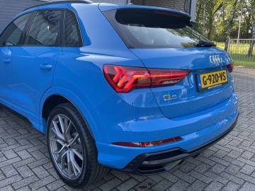 Audi Q3 35 TFSI S Line - Led - Automaat - Apple carplay etc etc!