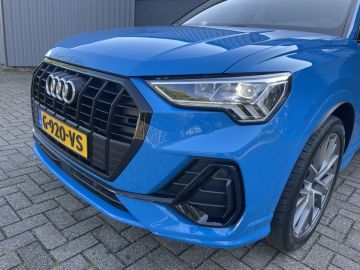 Audi Q3 35 TFSI S Line - Led - Automaat - Apple carplay etc etc!