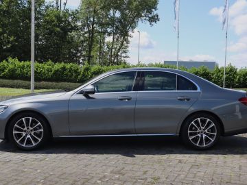 Mercedes-Benz E-Klasse 200 Avantgarde Airco, Stoelverwarming, Widescreen, Cruisecontrol