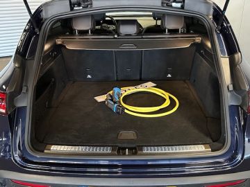 Mercedes-Benz EQC 400 4 Matic 80 kWh AMG STYLING-SCHUIFDAK-TREKHAAK-HEAD UP-MEMORY-