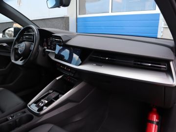 Audi A3 Limousine 35 TFSI S-Line Vitrual Cockpit, LED, Leder, Stoelverwar