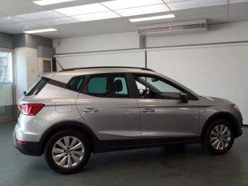 Seat Arona 1.0 TSI Style Business Intense Navigatie, Achteruitrijcamera, Pdc