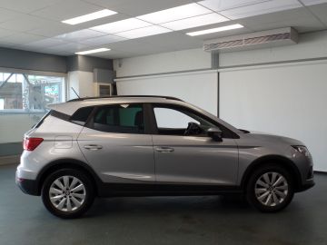 Seat Arona 1.0 TSI Style Business Intense Navigatie, Achteruitrijcamera, Pdc