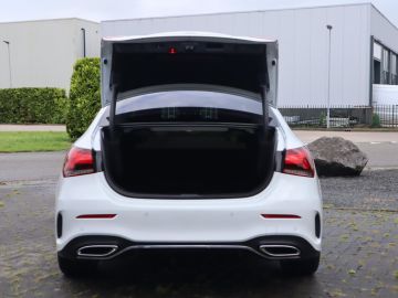 Mercedes-Benz A-Klasse 200 AMG Pano, Burmester, Trekhaak, Memory, Sfeerverlichting, Came