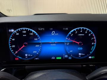 Mercedes-Benz B-Klasse 250e AMG STYLING-PANORAMA-KEYLESS-DISCTRONIC-CAMERA-HEAD UP-ZEER 