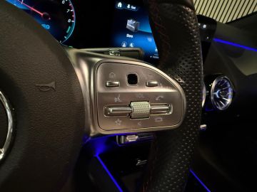 Mercedes-Benz B-Klasse 250e AMG STYLING-PANORAMA-KEYLESS-DISCTRONIC-CAMERA-HEAD UP-ZEER 