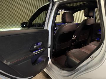 Mercedes-Benz B-Klasse 250e AMG STYLING-PANORAMA-KEYLESS-DISCTRONIC-CAMERA-HEAD UP-ZEER 