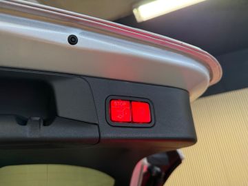Mercedes-Benz B-Klasse 250e AMG STYLING-PANORAMA-KEYLESS-DISCTRONIC-CAMERA-HEAD UP-ZEER 