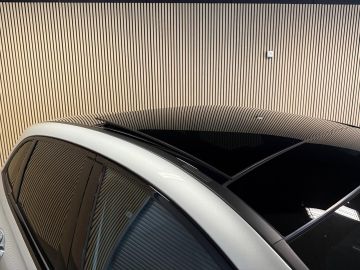 Mercedes-Benz B-Klasse 250e AMG STYLING-PANORAMA-KEYLESS-DISCTRONIC-CAMERA-HEAD UP-ZEER 
