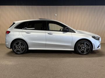 Mercedes-Benz B-Klasse 250e AMG STYLING-PANORAMA-KEYLESS-DISCTRONIC-CAMERA-HEAD UP-ZEER 